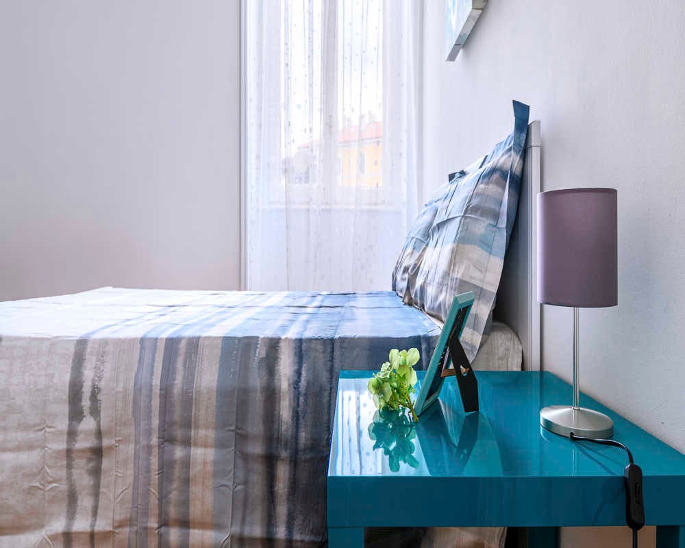 Via Valenza, Milan preview