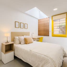 Отдельная комната сдается в аренду за 690 € в месяц в Barcelona, Carrer del Doctor Roux