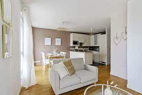 Lägenhet att hyra för 1 700 € i månaden i Issy-les-Moulineaux, Esplanade du Belvédère