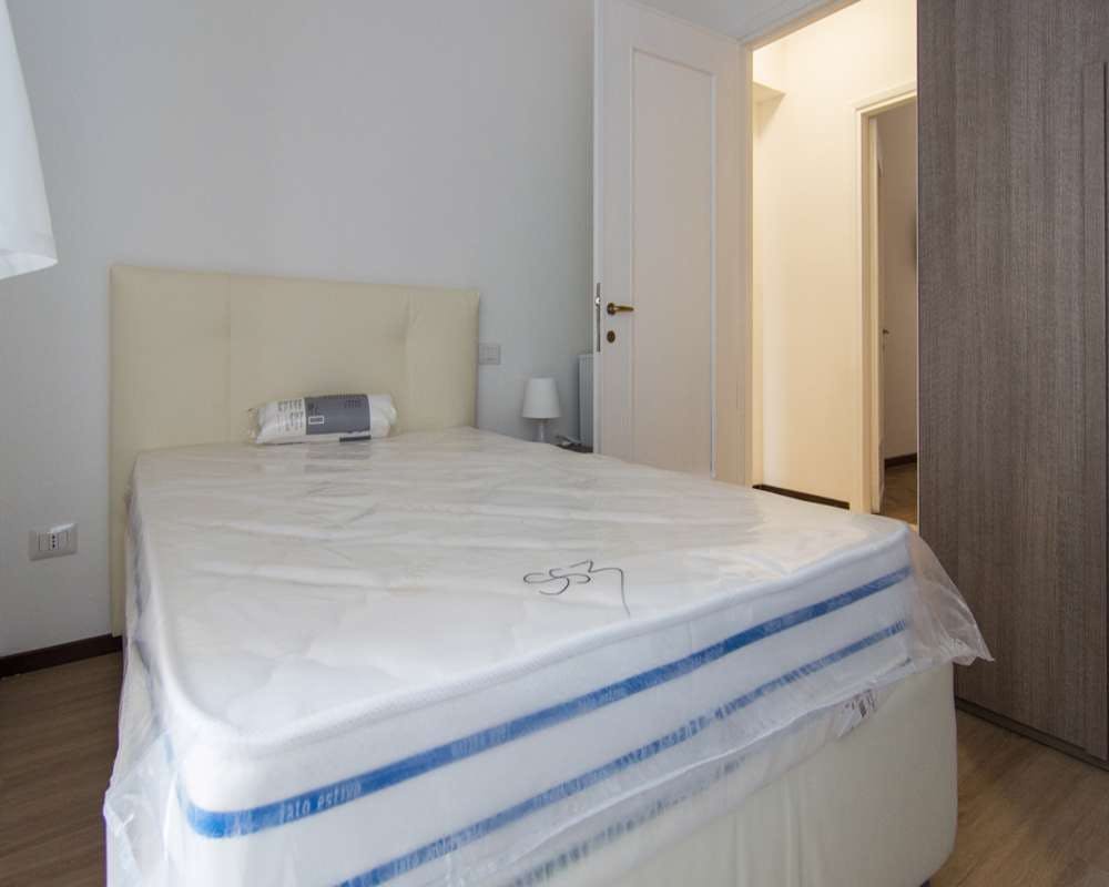 Via Francesco Reina, Milan