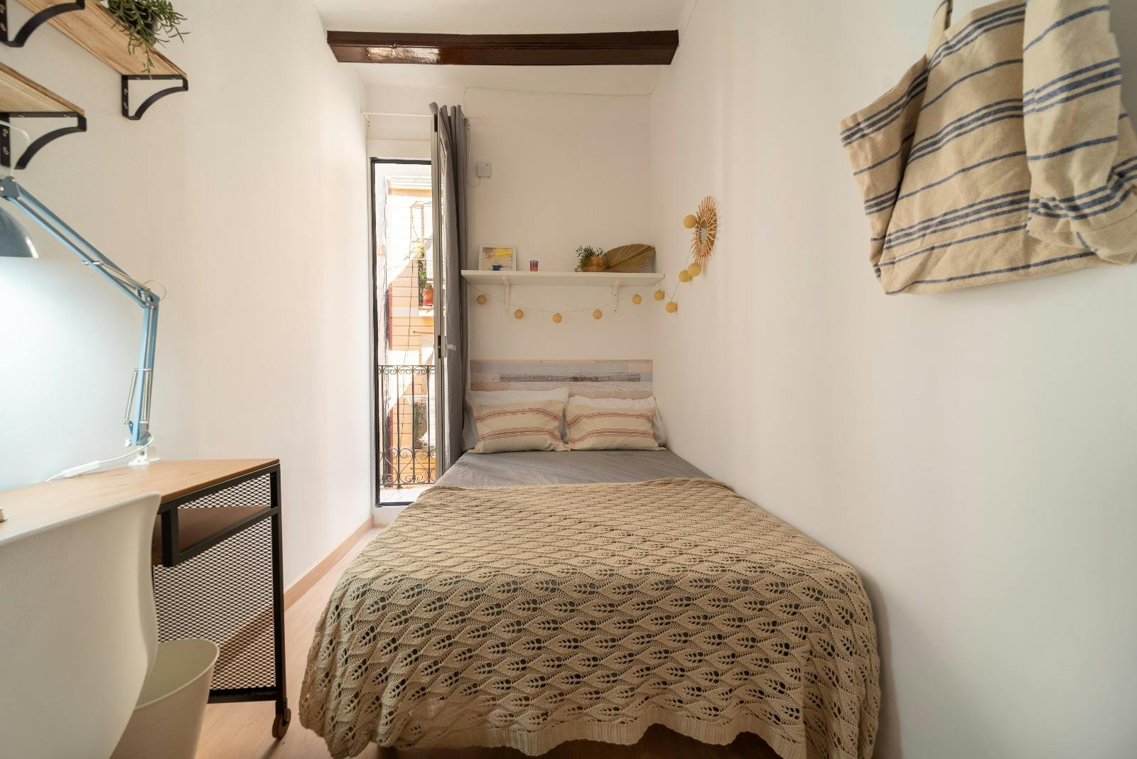 Carrer de la Lluna, Barcelona preview