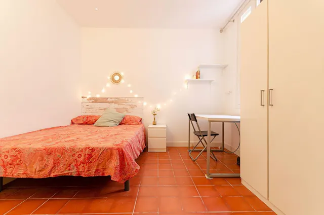 Private room in Carrer de Santa Anna, Barcelona (1512835) room image 2