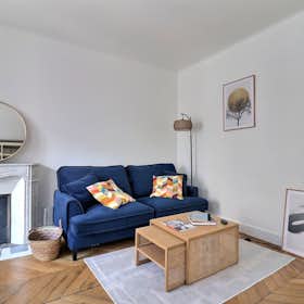 Studio for rent for €1,590 per month in Paris, Avenue de Friedland