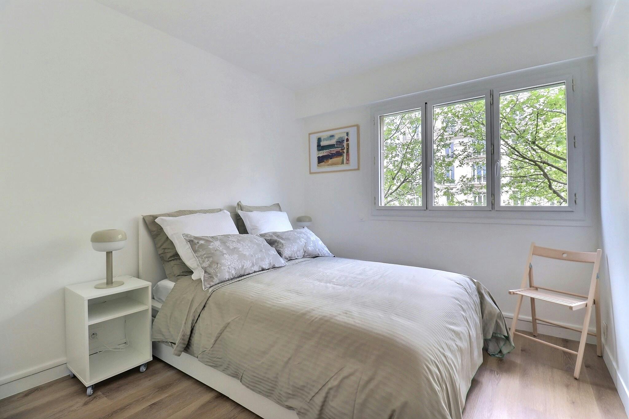 Avenue Jean Moulin, Paris preview