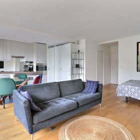 Studio for rent for €1,908 per month in Paris, Boulevard Murat
