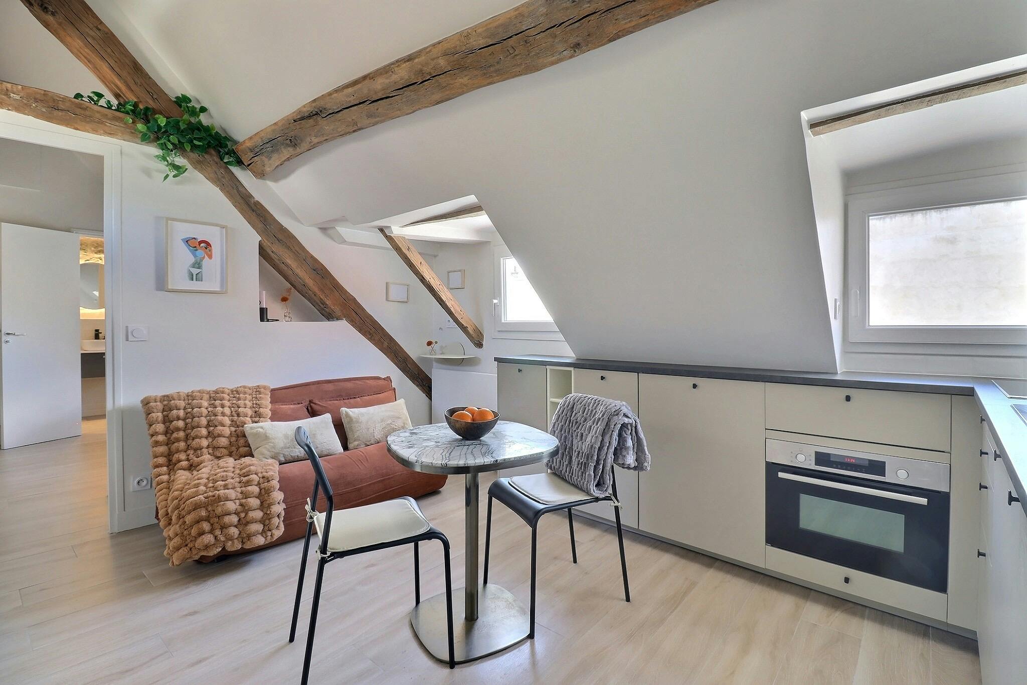 Rue Paul Lelong, Paris preview