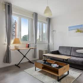 单间公寓 正在以 €590 的月租出租，其位于 Bordeaux, Rue Guynemer