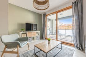 Apartment for rent for €1,330 per month in Lyon, Rue Masséna