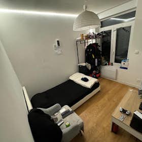 Apartament de închiriat pentru 380 EUR pe lună în Roubaix, Rue du Bois