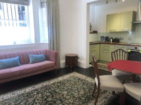 Apartment for rent for £3,250 per month in London, Buckingham Gate