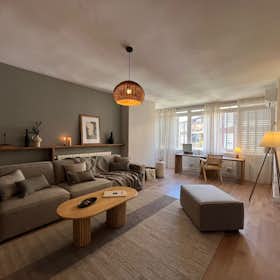 Apartment for rent for €3,000 per month in Barcelona, Carrer de Londres
