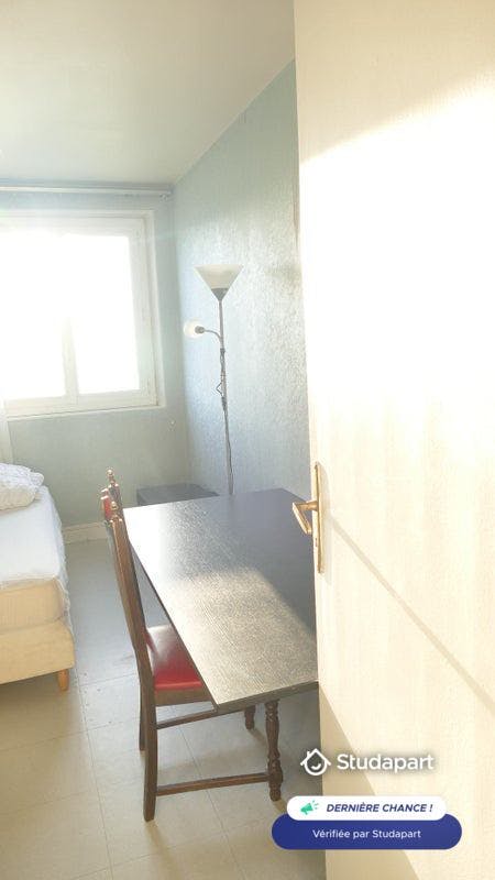 Private room for rent on Rue Saint-Simon, Bagnolet