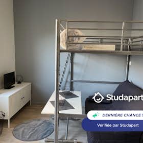 Wohnung zu mieten für 650 € pro Monat in Aytré, Rue Louis Blériot