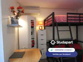 Wohnung zu mieten für 650 € pro Monat in Nice, Boulevard Risso
