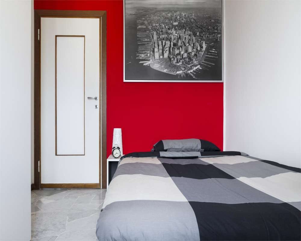 Via Salvatore Barzilai, Milan