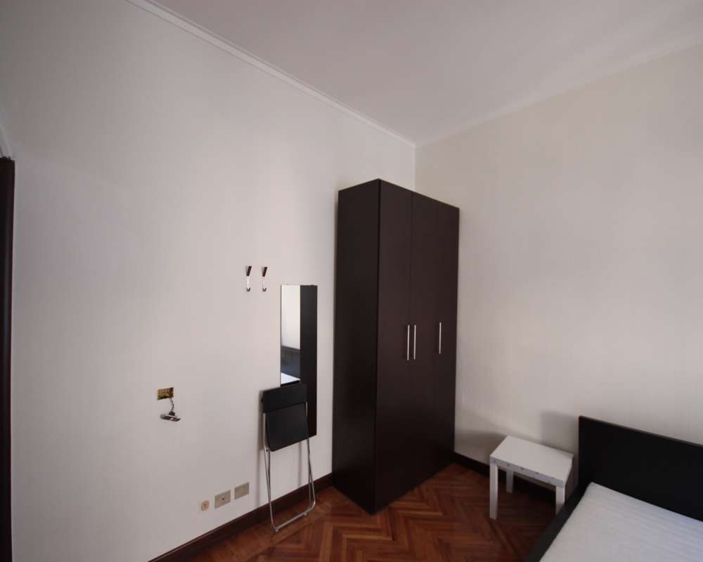 Via Giulio Ceradini, Milan