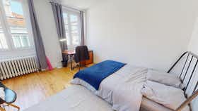 Pokój prywatny do wynajęcia za 350 € miesięcznie w mieście Saint-Étienne, Rue Dervieux