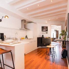 Apartamento para alugar por € 1.500 por mês em Barcelona, Plaça de Correus