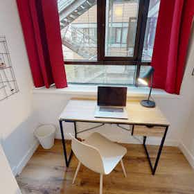 Отдельная комната сдается в аренду за 754 € в месяц в Asnières-sur-Seine, Avenue Sainte-Anne