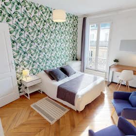Private room for rent for €917 per month in Paris, Rue d'Auteuil