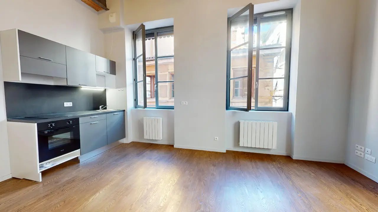 公寓 正在以 €879 的月租出租，其位于 Lyon, Rue Marius Gonin