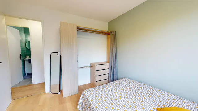 Private room in Rue de Saint-Cyr, Lyon (1513194) room image 1