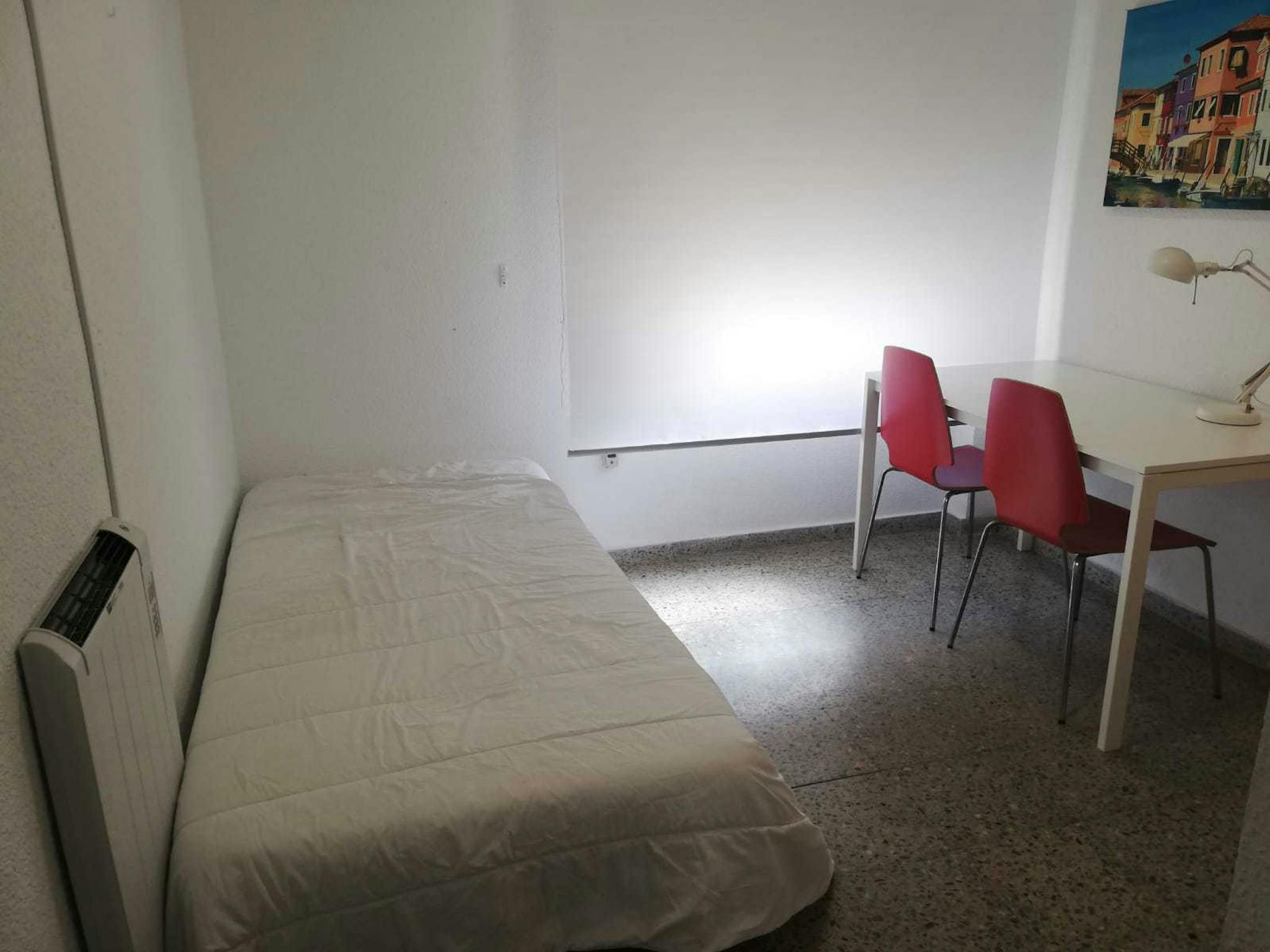 Carrer de Polo y Peyrolón, Valencia preview