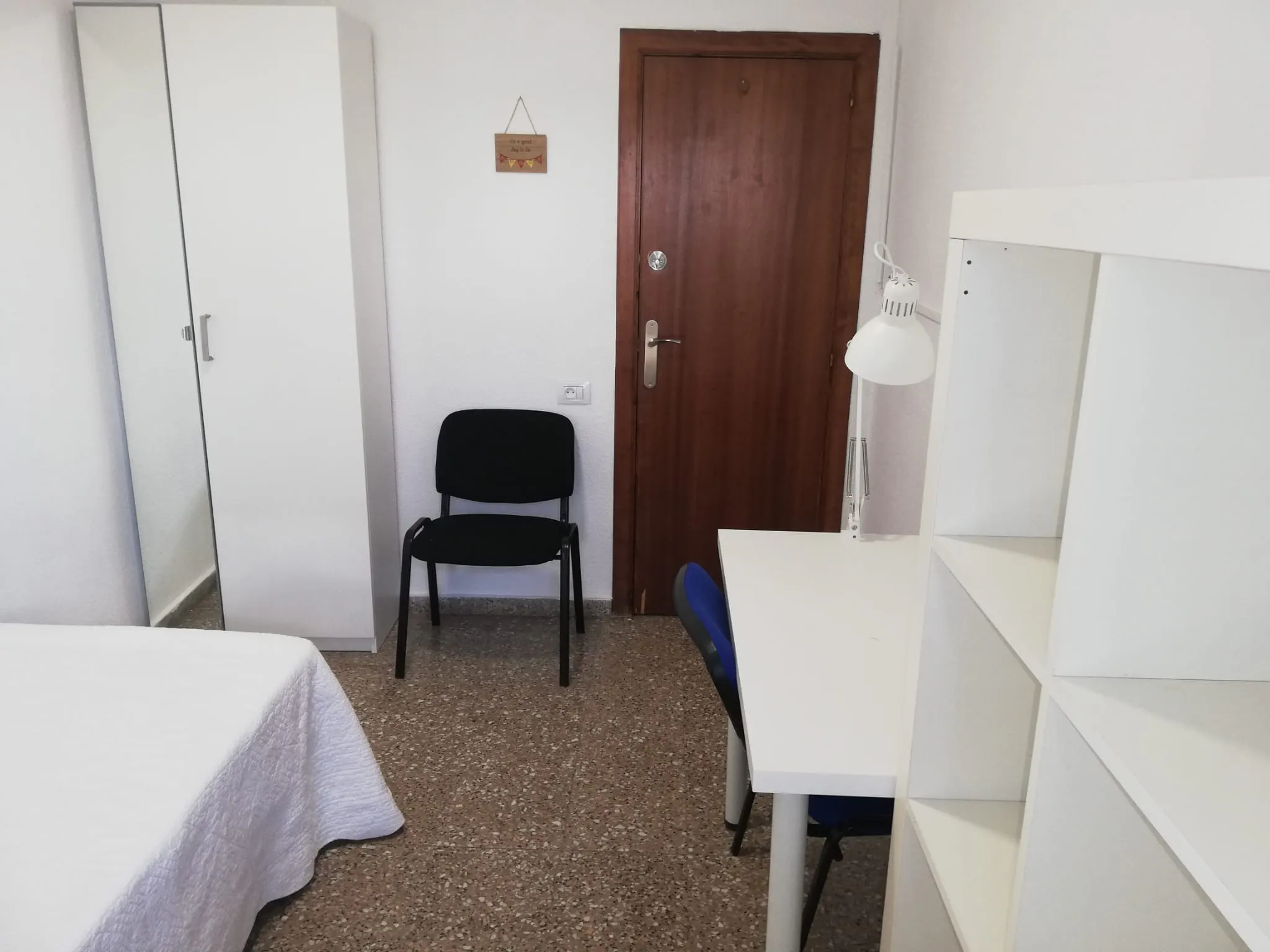 Private room in Carrer del Clariano, Valencia (1513324) ROOM 4