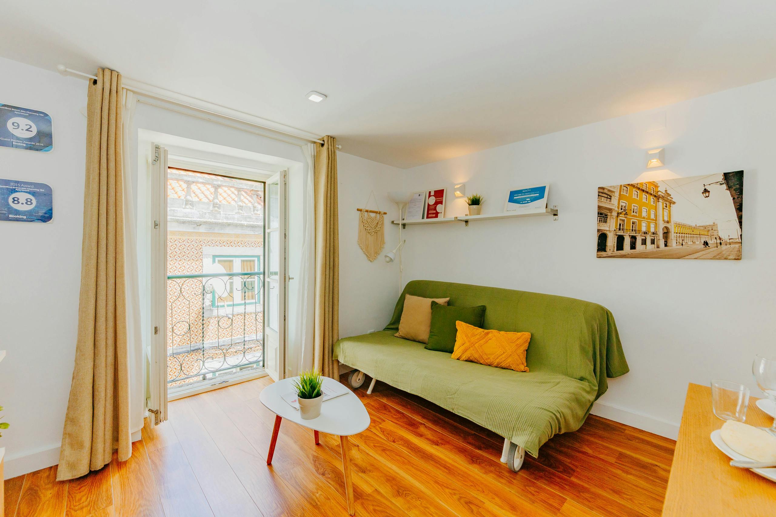 preview gallery tile