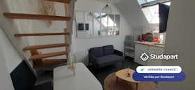 Mieszkanie do wynajęcia za 485 € miesięcznie w mieście Tinqueux, Avenue Paul Vaillant-Couturier
