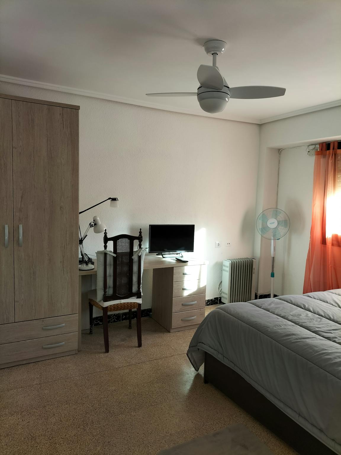 Calle Arquitecto Alfaro, Valencia preview