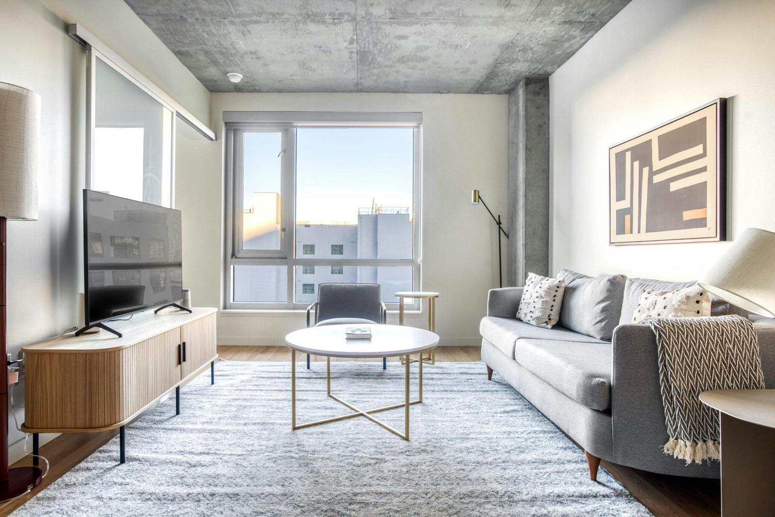 公寓 正在以 $5,927 的月租出租，其位于 San Francisco, Sutter Street