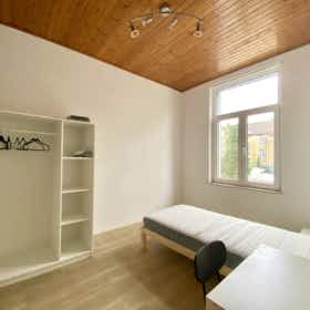Stanza privata in affitto a 600 € al mese a Schaerbeek, Rue de Robiano