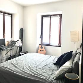 Отдельная комната сдается в аренду за 550 € в месяц в Cantù, Via Gorizia