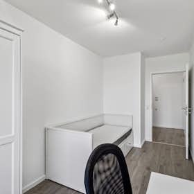 Отдельная комната сдается в аренду за 670 € в месяц в Augsburg, Haunstetter Straße