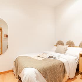 Private room for rent for €736 per month in Barcelona, Carrer d'Hercegovina