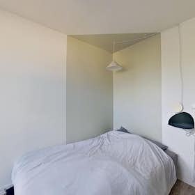 Отдельная комната сдается в аренду за 380 € в месяц в Bihorel, Rue du Président Kennedy