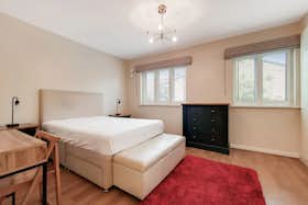 Отдельная комната сдается в аренду за 1 105 £ в месяц в London, Bankside Avenue