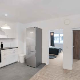 Privé kamer te huur voor € 840 per maand in Stuttgart, Weimarstraße