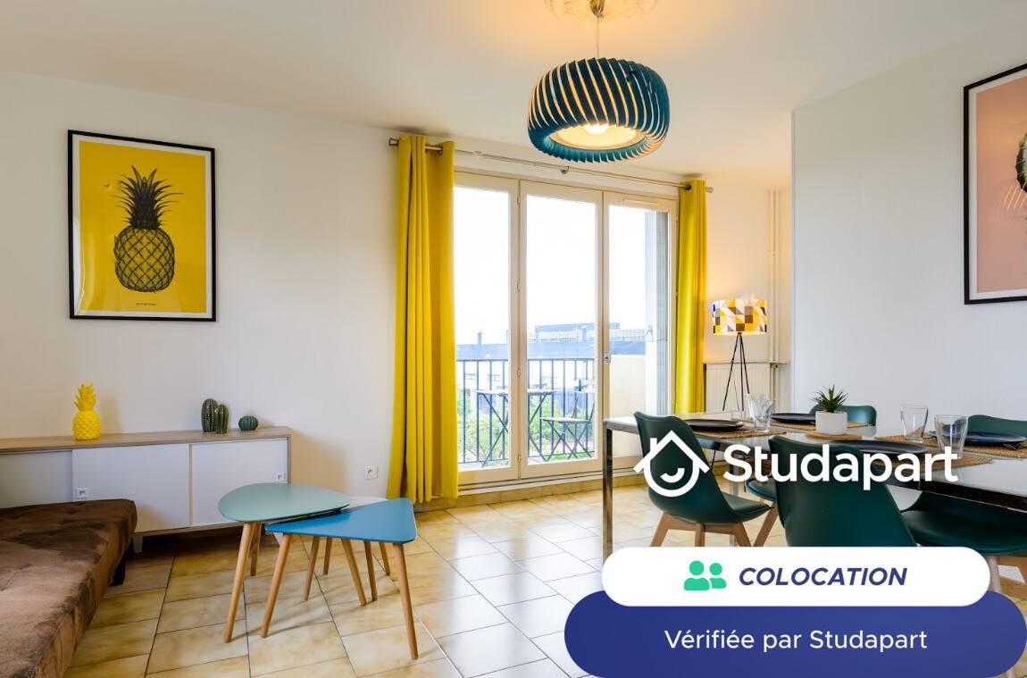 WG-Zimmer zu mieten für 420 € pro Monat in Compiègne, Rue de Paris