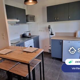 Appartement te huur voor € 530 per maand in Narbonne, Avenue Carnot