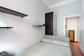 Pokój prywatny do wynajęcia za 725 € miesięcznie w mieście Milan, Via Podgora
