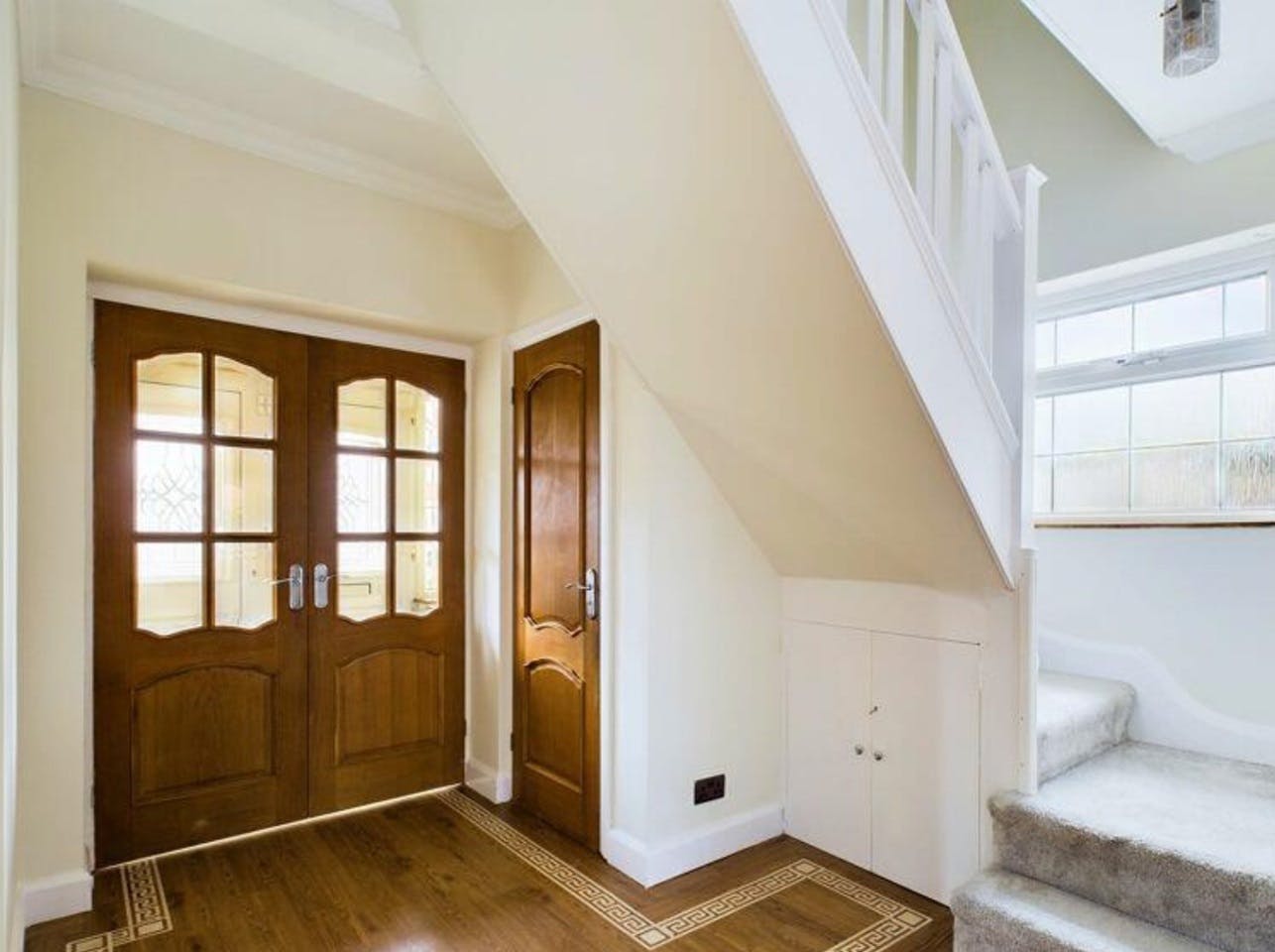 House for rent for £4,800 per month in Halesowen, Newlands Drive