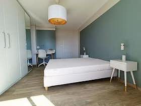 私人房间 正在以 €448 的月租出租，其位于 Fontaine, Mail Marcel Cachin