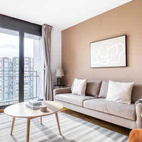 Apartment for rent for €2,745 per month in Barcelona, Carrer de Ricardo Villa