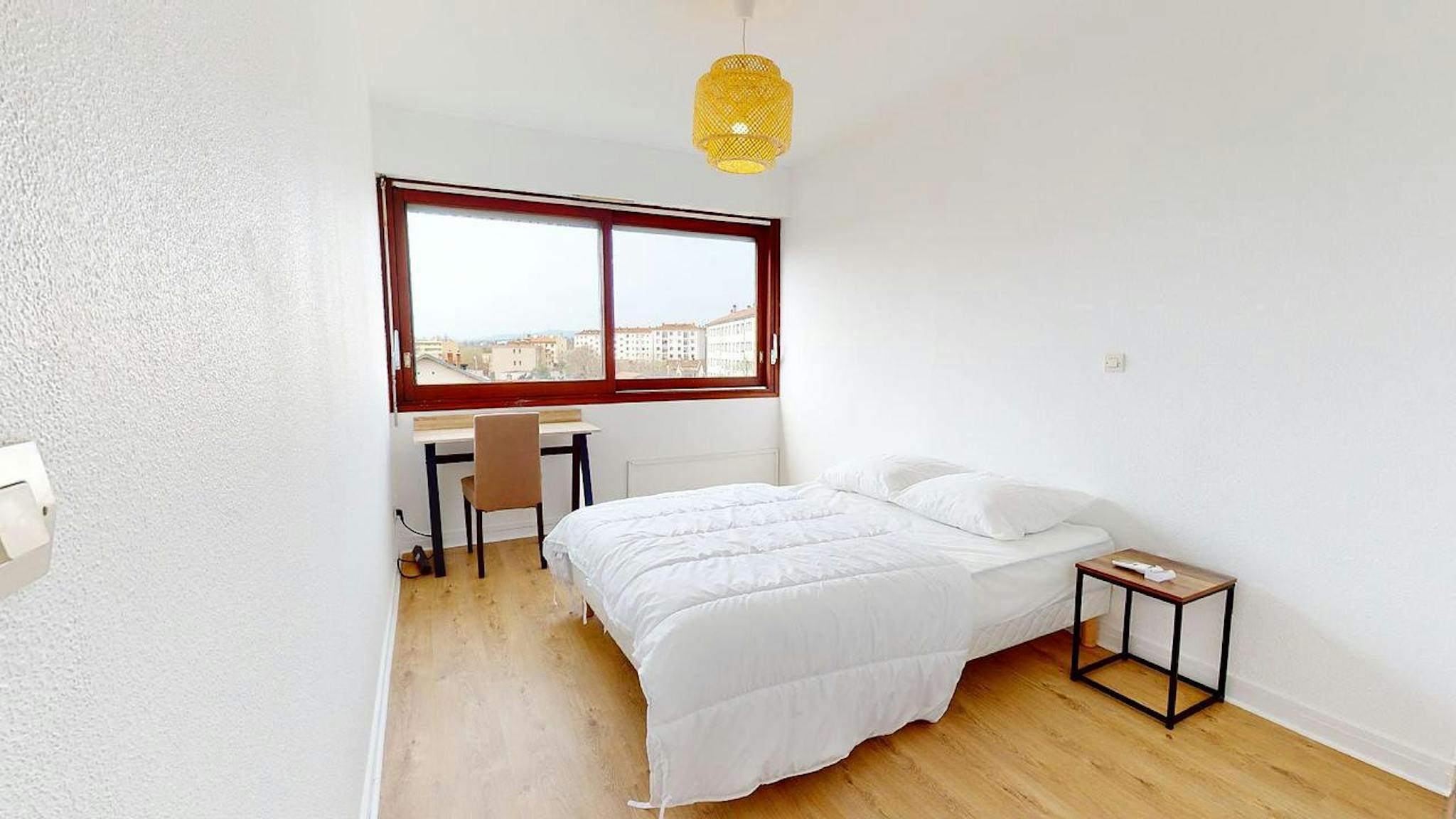 Rue du Professeur Roux, Vénissieux preview