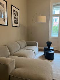 Apartment for rent for €1,740 per month in Berlin, Vorbergstraße