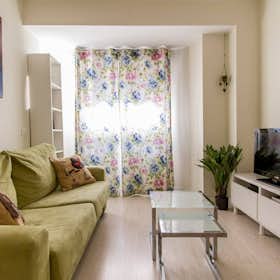 Apartment for rent for €1,000 per month in Madrid, Calle de Pilar de Zaragoza