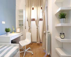 私人房间 正在以 €565 的月租出租，其位于 Rome, Via della Camilluccia