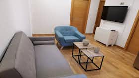 Apartment for rent for €1,000 per month in Madrid, Calle de la Moneda